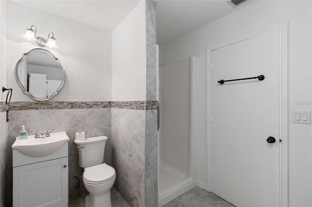 1028 LILLIAN STREET, Venice, FL 34285