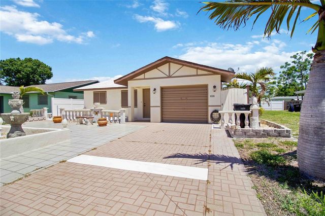 1028 LILLIAN STREET, Venice, FL 34285