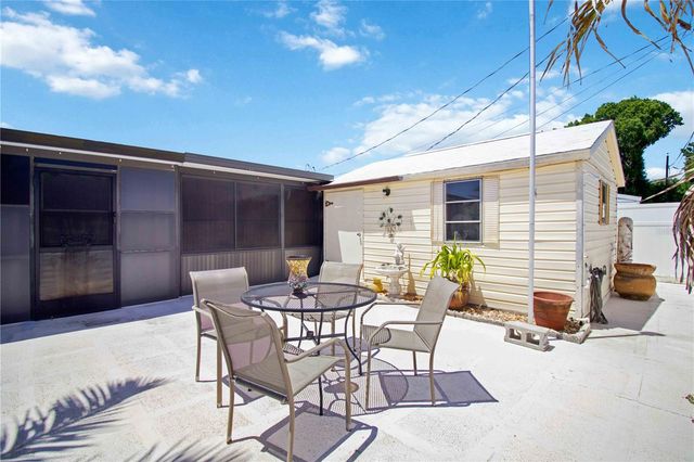 1028 LILLIAN STREET, Venice, FL 34285