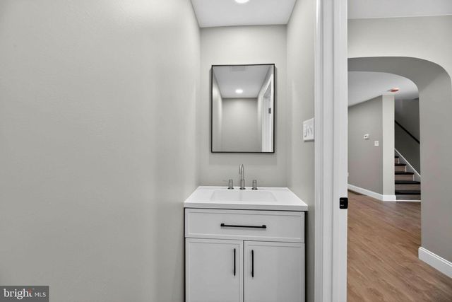 6728 GUYER AVE, Philadelphia, PA 19142