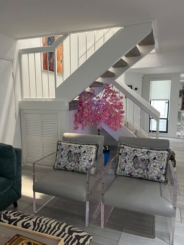 7362 Woodmont Court, Boca Raton, FL 33434