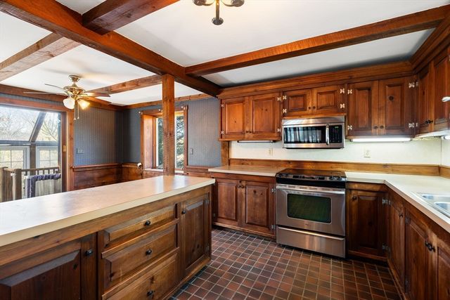 1 Franklin Place, Duxbury, MA 02332