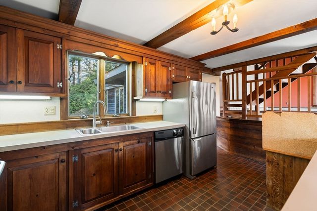 1 Franklin Place, Duxbury, MA 02332