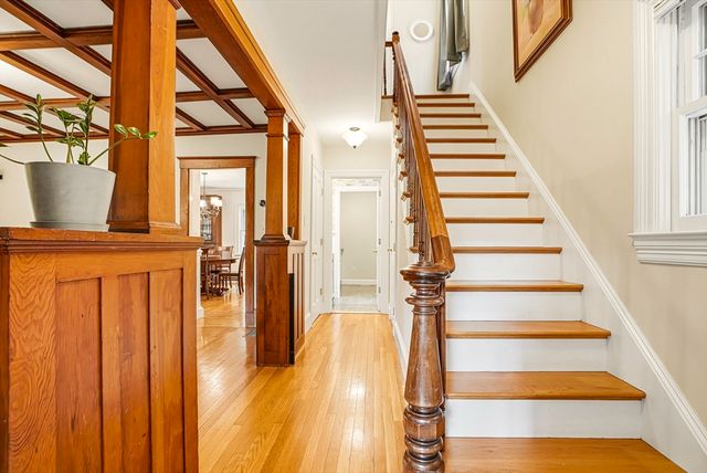 26 Leach Ln, Natick, MA 01760