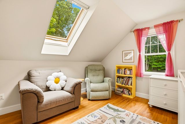 26 Leach Ln, Natick, MA 01760