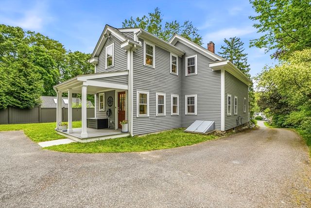 26 Leach Ln, Natick, MA 01760