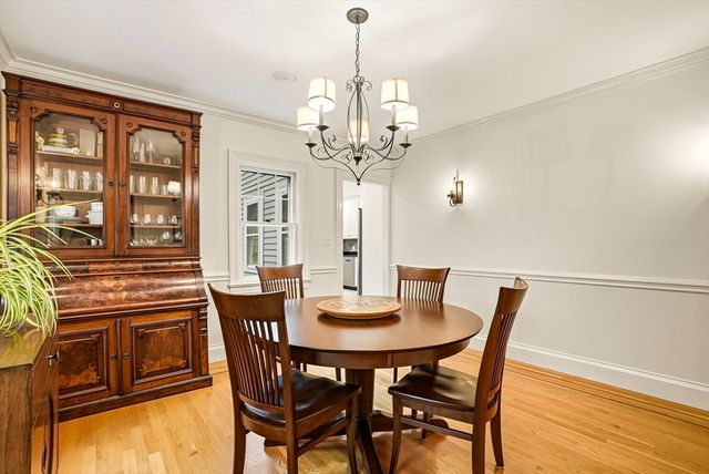 26 Leach Ln, Natick, MA 01760