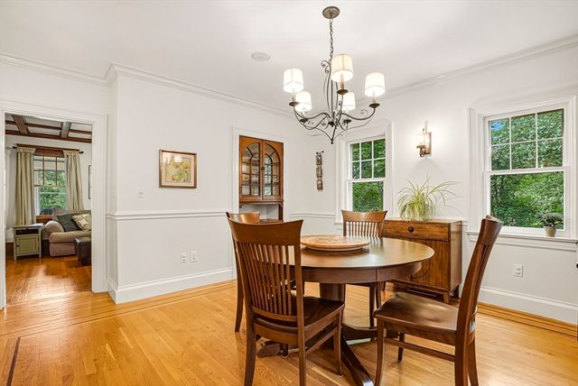26 Leach Ln, Natick, MA 01760