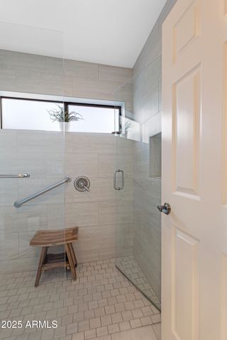 2511 E OREGON Avenue, Phoenix, AZ 85016