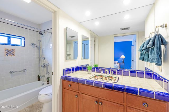 2511 E OREGON Avenue, Phoenix, AZ 85016