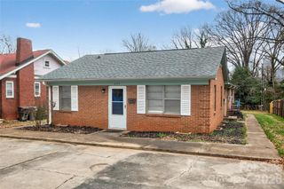 517 Grandin Road, Charlotte, NC 28208
