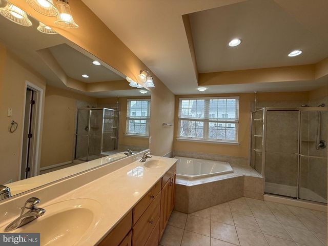 22949 FANSHAW SQ, Brambleton, VA 20148