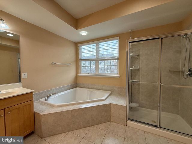 22949 FANSHAW SQ, Brambleton, VA 20148