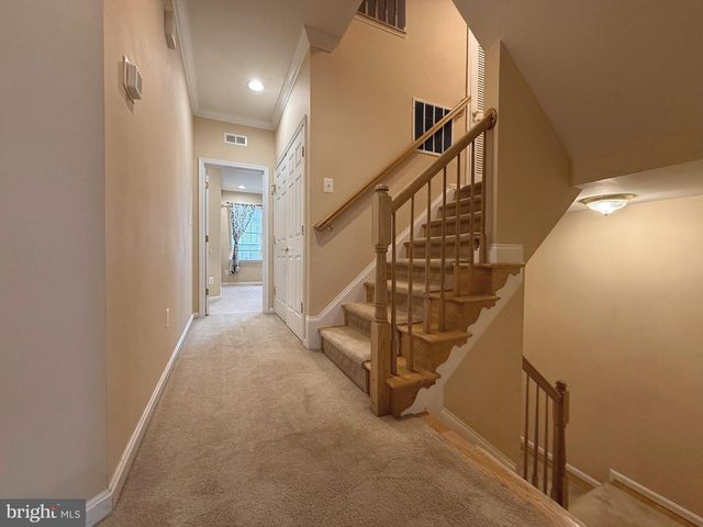 22949 FANSHAW SQ, Brambleton, VA 20148