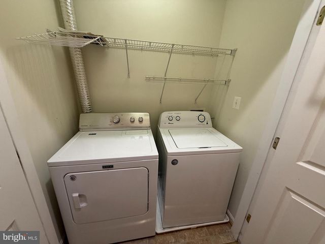 22949 FANSHAW SQ, Brambleton, VA 20148