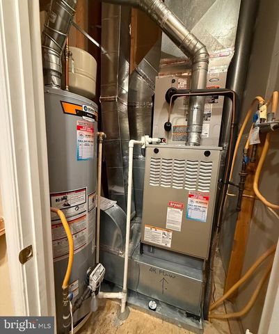 22949 FANSHAW SQ, Brambleton, VA 20148