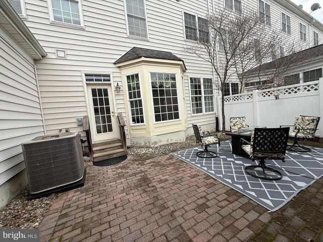 22949 FANSHAW SQ, Brambleton, VA 20148