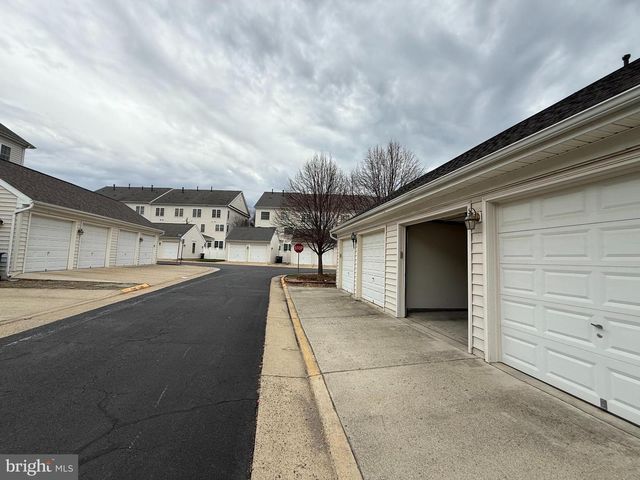 22949 FANSHAW SQ, Brambleton, VA 20148