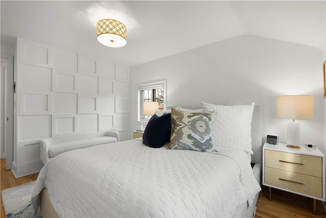 104 Seneca Dr, Mt Lebanon, PA 15228