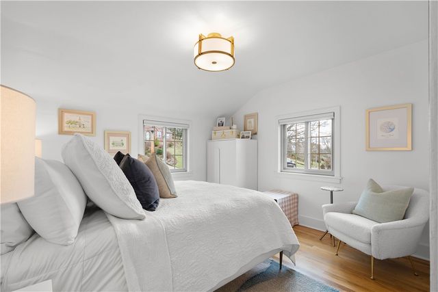 104 Seneca Dr, Mt Lebanon, PA 15228