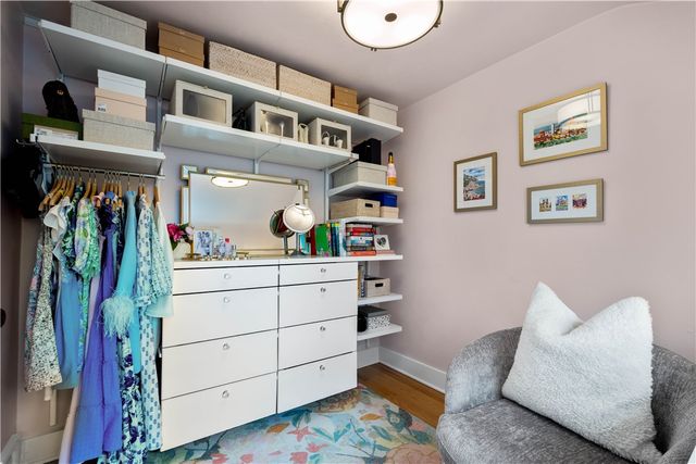 104 Seneca Dr, Mt Lebanon, PA 15228