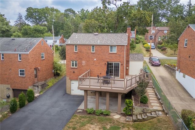 104 Seneca Dr, Mt Lebanon, PA 15228