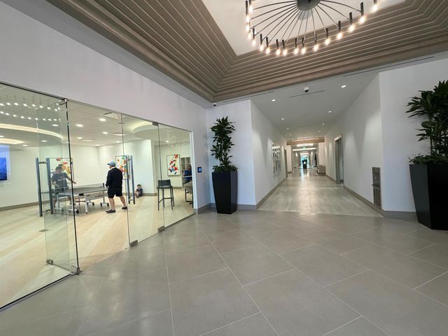 2667 Marseilles Drive, Palm Beach Gardens, FL 33410