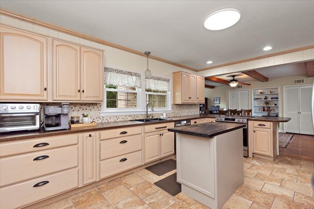 615 Narrows Rd, Shelbyville, TN 37160