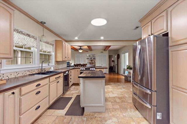 615 Narrows Rd, Shelbyville, TN 37160