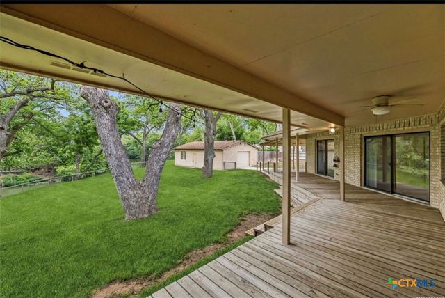 900 Boenig Street, Seguin, TX 78155