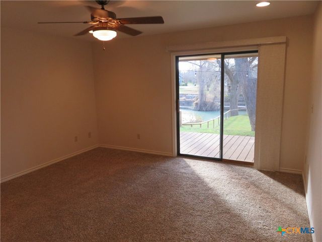 900 Boenig Street, Seguin, TX 78155