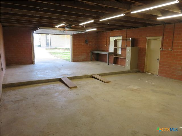 900 Boenig Street, Seguin, TX 78155