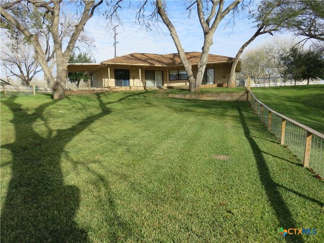 900 Boenig Street, Seguin, TX 78155