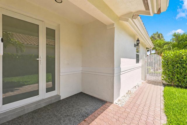 5212 Bodega Place, Delray Beach, FL 33484