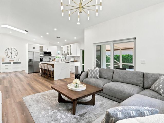 5212 Bodega Place, Delray Beach, FL 33484