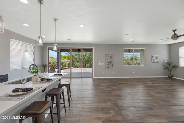 12810 N Dutch Drive, Tucson, AZ 85755