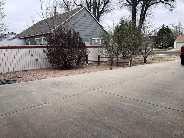 1702 Colorado Ave, La Junta, CO 81067