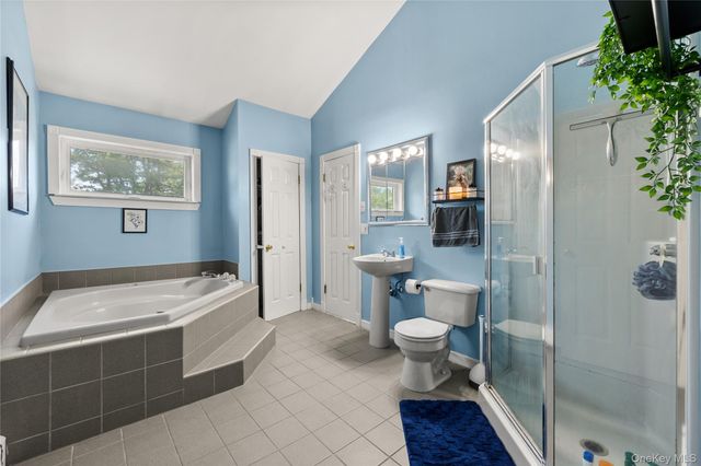 172 11th Avenue, Holtsville, NY 11742