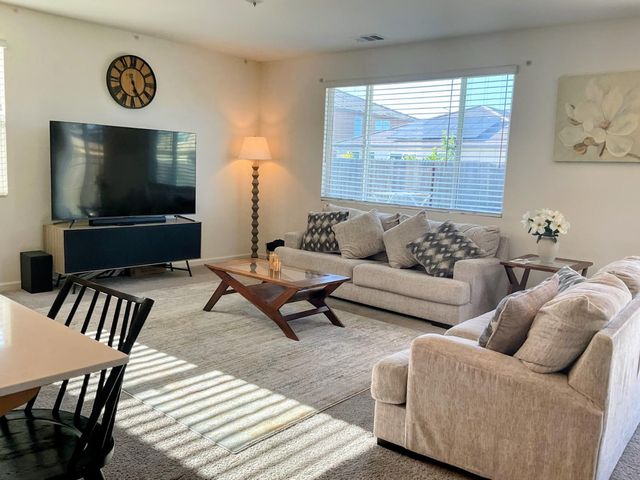 3375 Buddy Holly Dr, Stockton, CA 95212