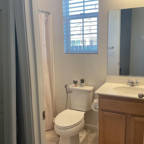 3375 Buddy Holly Dr, Stockton, CA 95212