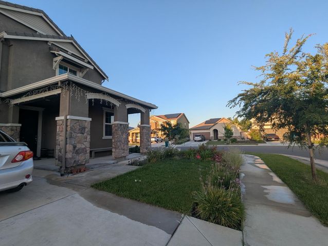 3375 Buddy Holly Dr, Stockton, CA 95212