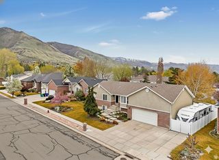 147 W 925 N, Centerville, UT 84014