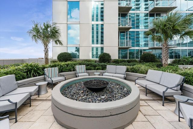 5925 Almeda Road 11315, Houston, TX 77004