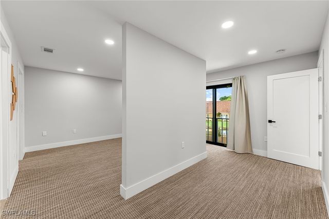 1890 Bald Eagle DR 400B, Naples, FL 34105