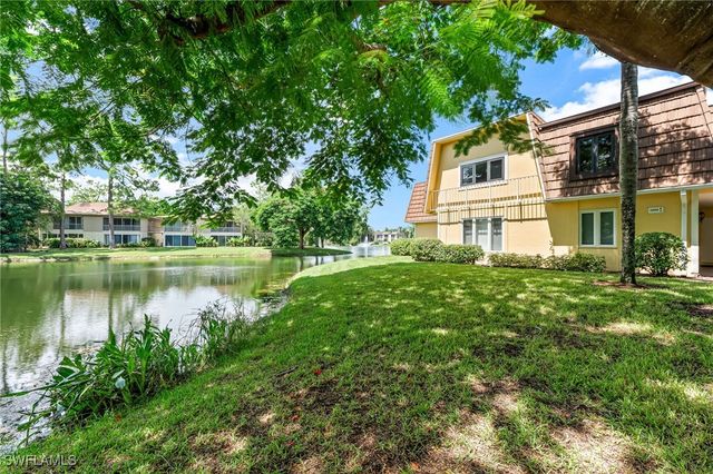 1890 Bald Eagle DR 400B, Naples, FL 34105