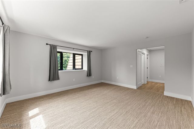 1890 Bald Eagle DR 400B, Naples, FL 34105