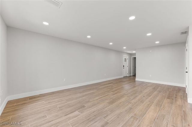 1890 Bald Eagle DR 400B, Naples, FL 34105