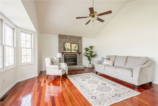 60 Eaglewood Circle, Pittsford, NY 14534