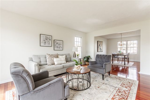 60 Eaglewood Circle, Pittsford, NY 14534