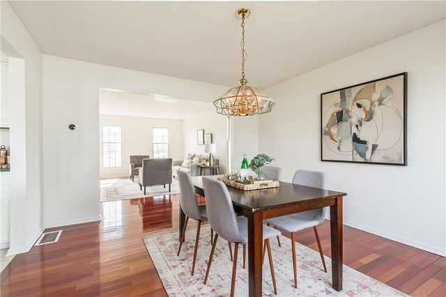 60 Eaglewood Circle, Pittsford, NY 14534